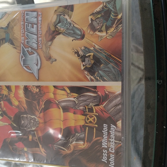 DVD Astonishing X-Men torn astonishing X-Men unstoppable marvel knights - Picture 4 of 7